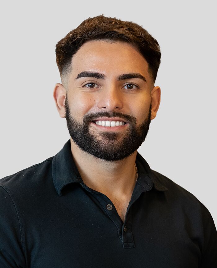 Shyan Manteghi Photo