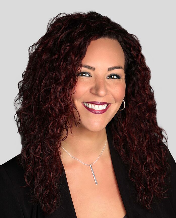 Kelly Worthington Photo