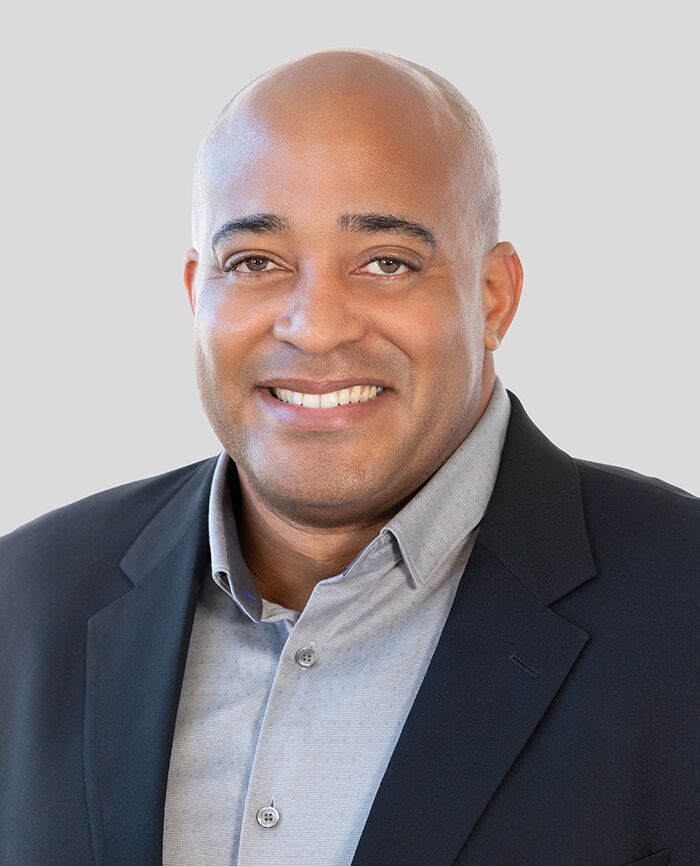 Clifton Cox III Photo