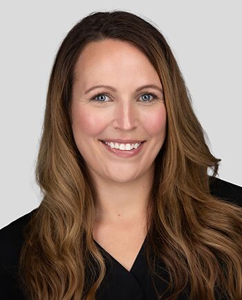 Sara Fenstermaker Photo