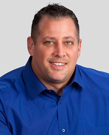 Aaron Reznechek Photo