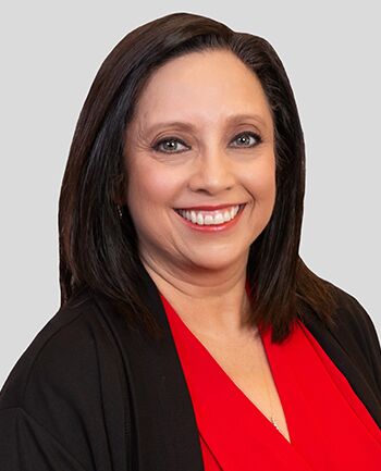 Elizabeth Harris Photo