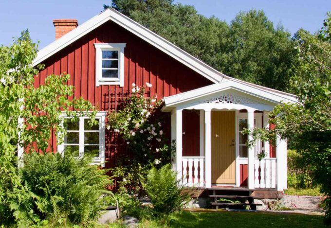 Exterior of rural home financed using a USDA loan.